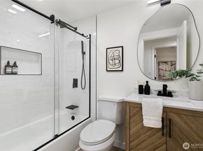 11 SW 100th Street, Seattle WA 98146