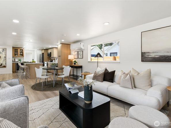 11 SW 100th Street, Seattle WA 98146