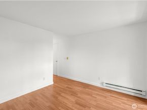 10329 Meridian Avenue N A201, Seattle WA 98133