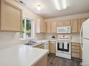 9810 23rd Avenue SE, Everett WA 98208