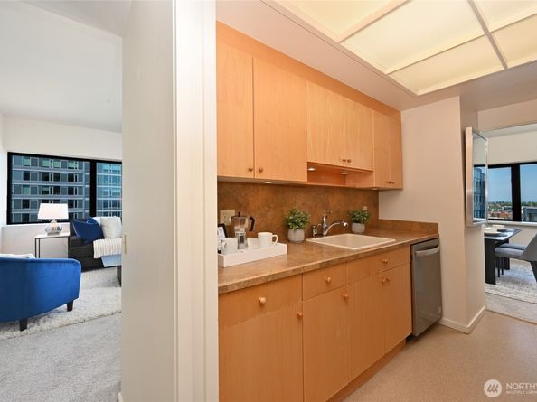 1301 Spring Street 17A, Seattle WA 98104