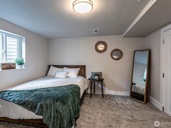 469 Hoquiam Avenue NE, Renton WA 98059