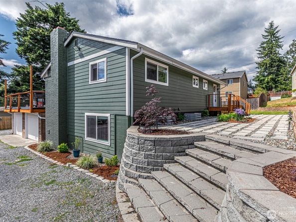 469 Hoquiam Avenue NE, Renton WA 98059