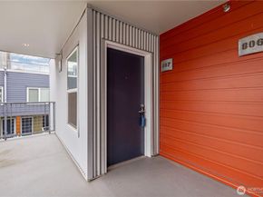 2440 Western Avenue 807, Seattle WA 98121