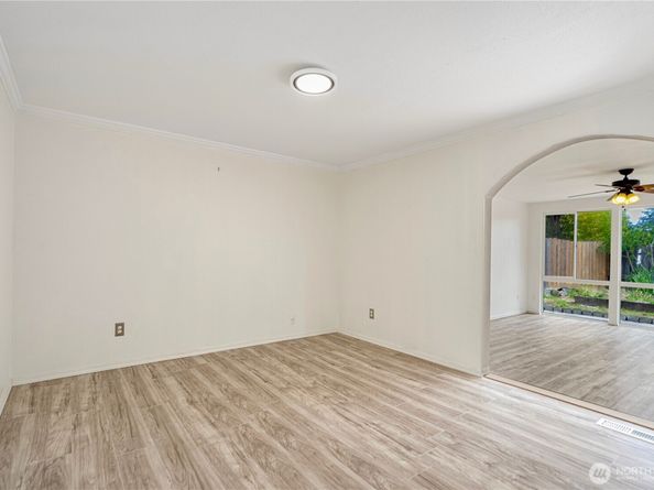 12506 SE 232nd st, Kent WA 98031