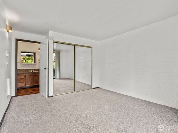 9500 Rainier Avenue S 102, Seattle WA 98118
