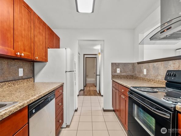 9500 Rainier Avenue S 102, Seattle WA 98118