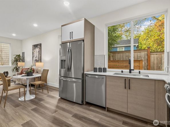 3324 35th Avenue S A, Seattle WA 98144