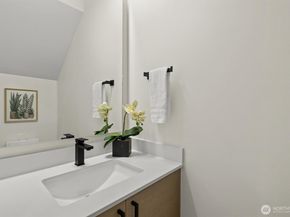 3324 35th Avenue S A, Seattle WA 98144