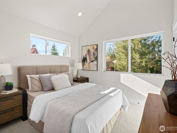 3324 35th Avenue S A, Seattle WA 98144