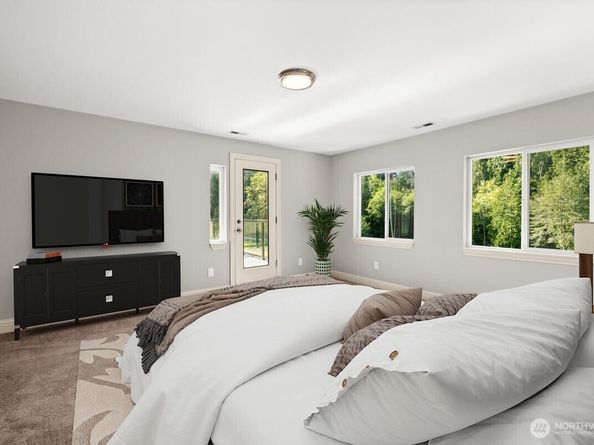 8180 NE West Port Madison Road, Bainbridge Island WA 98110