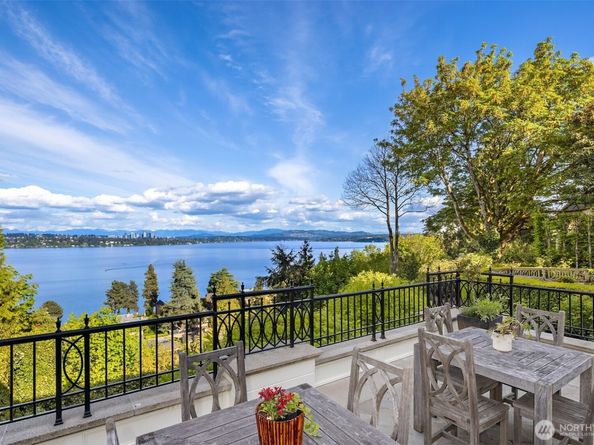 530 36th Avenue E, Seattle WA 98112