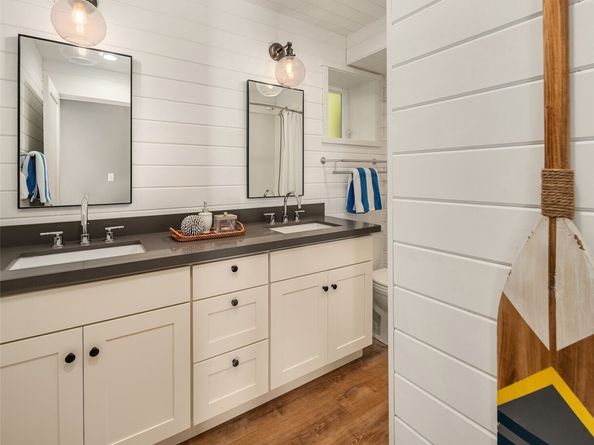13967 SW 248th Street, Vashon WA 98070