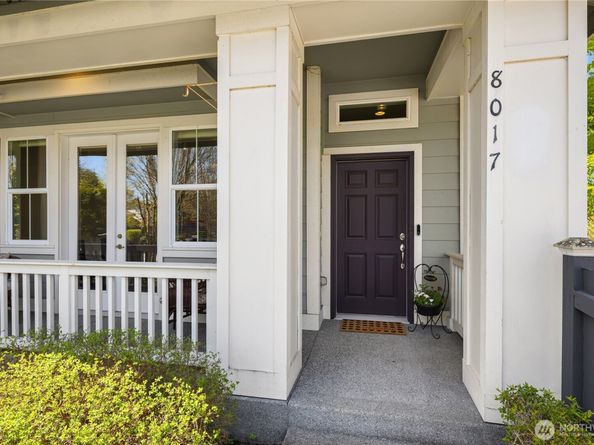 8017 Douglas Avenue SE, Snoqualmie WA 98065