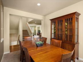 8017 Douglas Avenue SE, Snoqualmie WA 98065