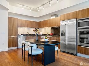 1920 4th Avenue 1809, Seattle WA 98101