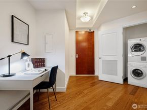 1920 4th Avenue 1809, Seattle WA 98101