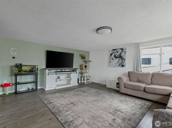 1301 Humphrey Avenue W, Bremerton WA 98312