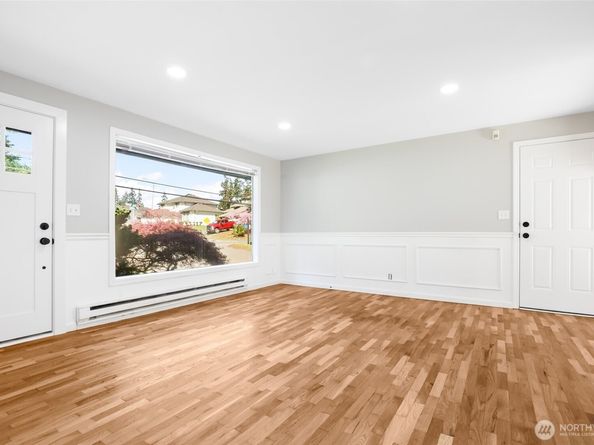 5804 176th Street SW, Lynnwood WA 98037
