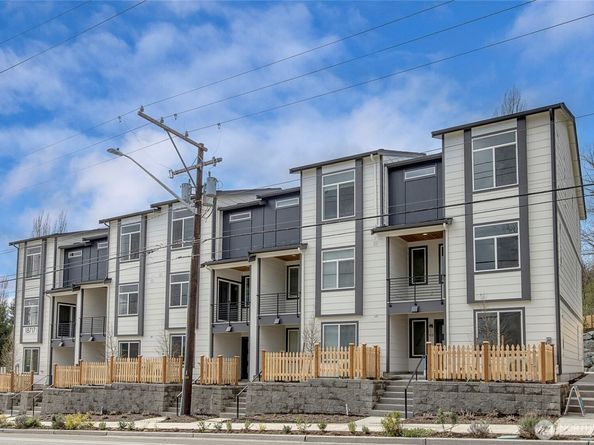 18717 68th Avenue NE 105, Kenmore WA 98028