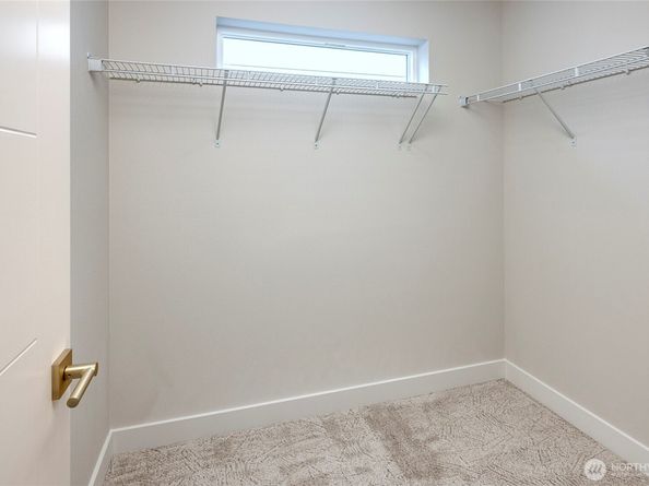 18717 68th Avenue NE 105, Kenmore WA 98028
