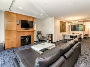76 Cedar Street 207, Seattle WA 98121