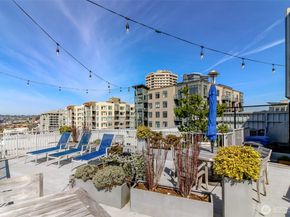 76 Cedar Street 207, Seattle WA 98121