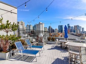 76 Cedar Street 207, Seattle WA 98121