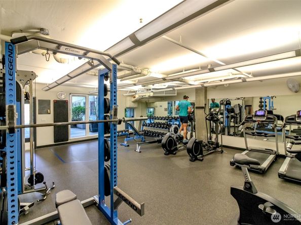 76 Cedar Street 207, Seattle WA 98121