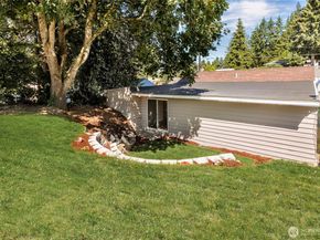 3513 NE 7th Place, Renton WA 98056