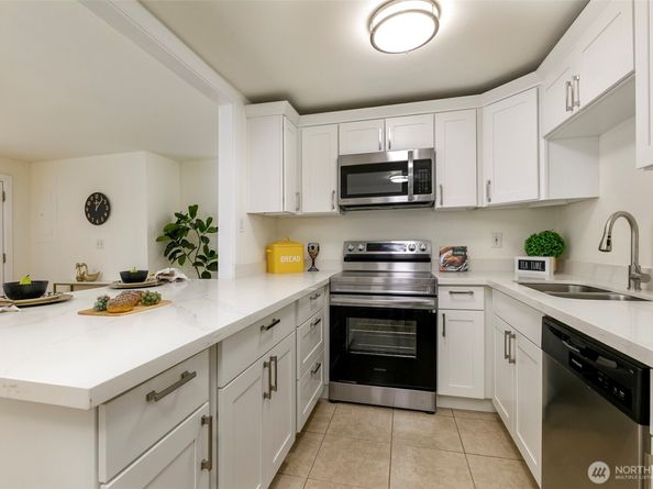 3513 NE 7th Place, Renton WA 98056