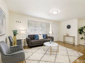3513 NE 7th Place, Renton WA 98056