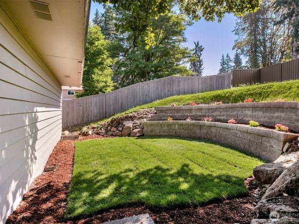 3513 NE 7th Place, Renton WA 98056