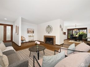 2312 W Crockett Street, Seattle WA 98199