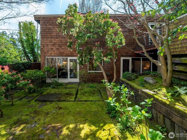 2312 W Crockett Street, Seattle WA 98199
