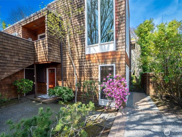 2312 W Crockett Street, Seattle WA 98199