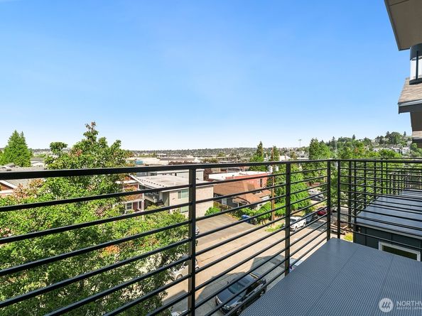2019 W Bertona, Seattle WA 98199