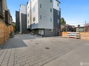 2019 W Bertona, Seattle WA 98199