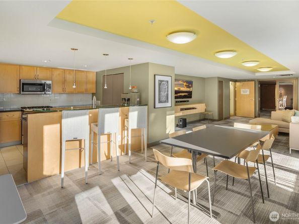 2929 1st Avenue 718, Seattle WA 98121