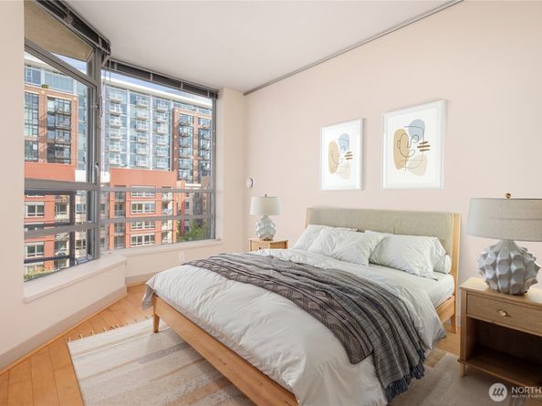 2929 1st Avenue 718, Seattle WA 98121