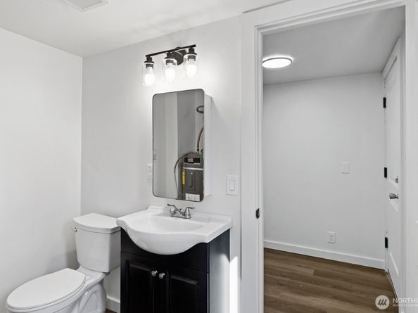 1023 SW Roxbury Street, Seattle WA 98106