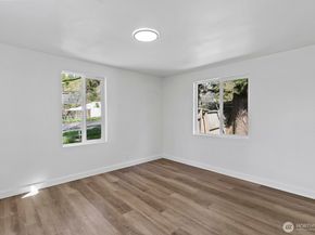 1023 SW Roxbury Street, Seattle WA 98106