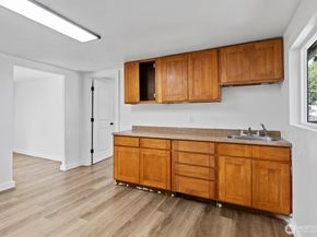 1023 SW Roxbury Street, Seattle WA 98106