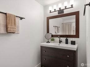 12718 NE 120th Street J2, Kirkland WA 98034