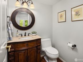 19006 185th Avenue NE, Woodinville WA 98077
