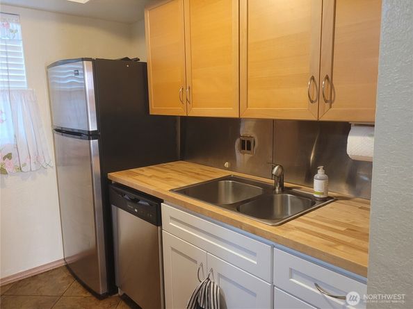 33010 17th Place S A108, Federal Way WA 98003