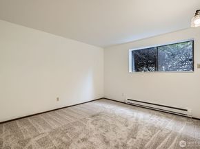 3434 25th Avenue W 101, Seattle WA 98199