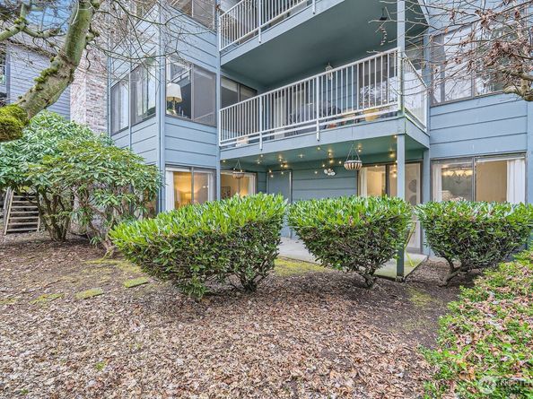 3434 25th Avenue W 101, Seattle WA 98199