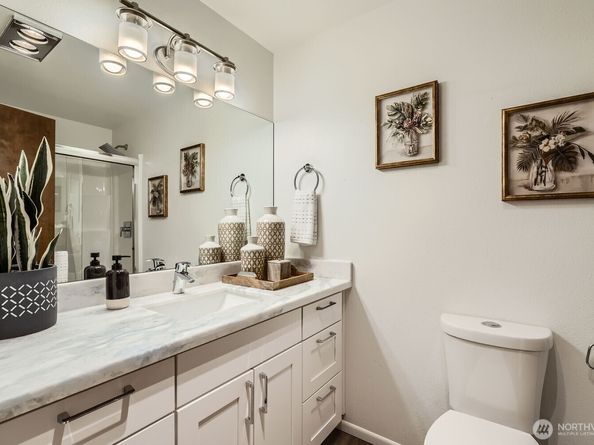 3434 25th Avenue W 101, Seattle WA 98199