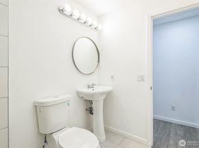 15421 10th Avenue SW, Burien WA 98166